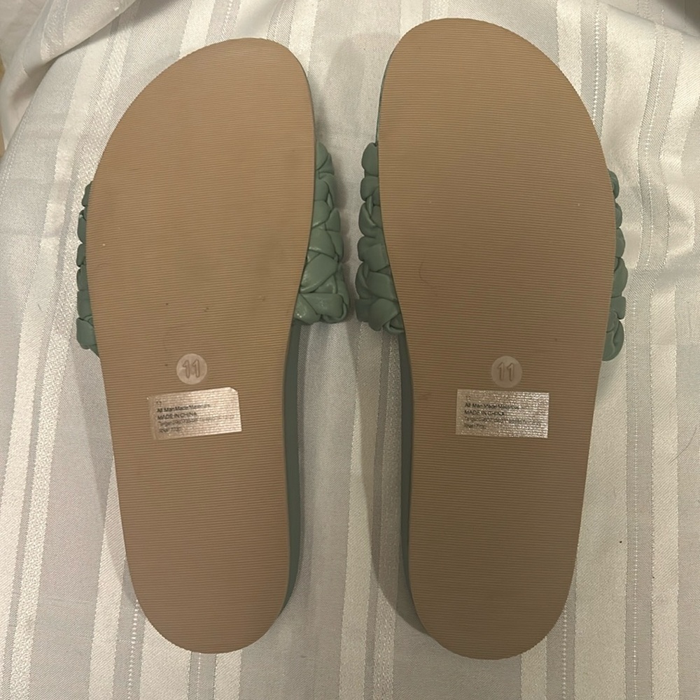 Universal Thread Slides - Picture 6 of 7